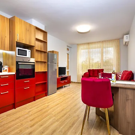Apartment Bright And Cozy Next To A Park By Flat Mаnager Plovdiv
