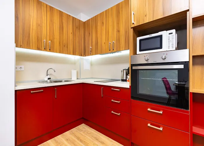 Bright And Cozy Next To A Park By Flat Mаnager 公寓